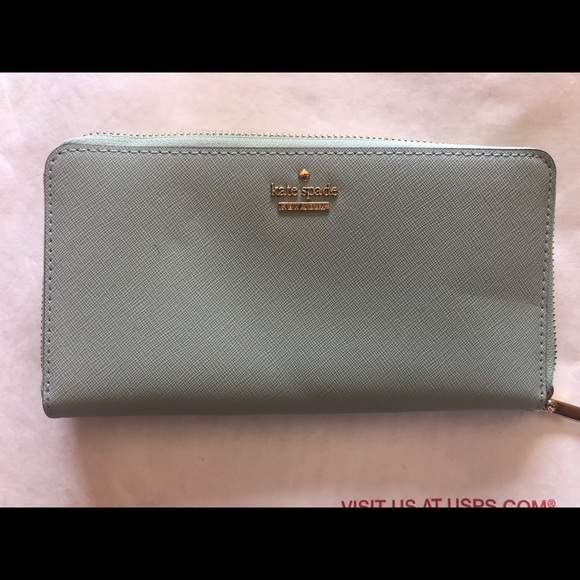 KATE SPADE WALLET - Picture 1 of 3